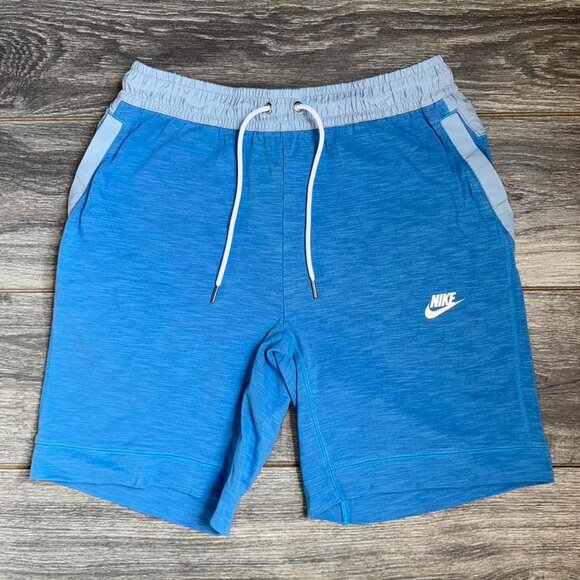 Nike Shorts - Picture 2 of 3